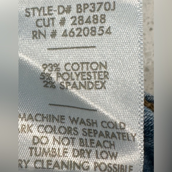 Just Black Denim U.S.A. HR Kick Flare Jeans - Picture 4 of 7